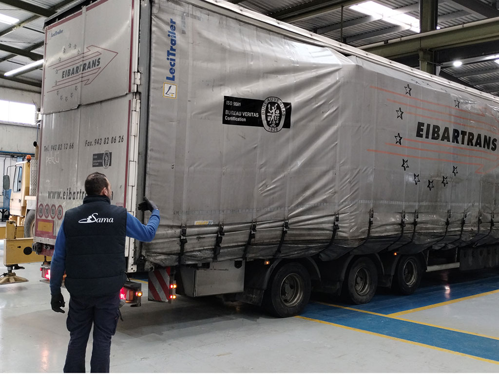 Punzonadora eléctrica AMADA EM-3510 MIIe de última generación