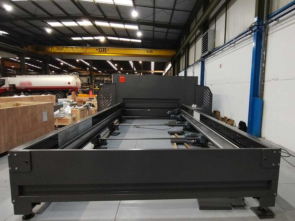 Montaje Corte Láser Sama